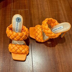 Steve Madden orange Heels - NEVER WORN